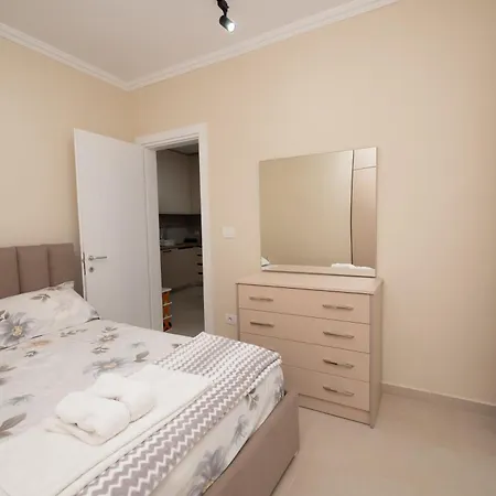 Golem Escape Apartment