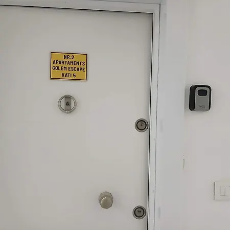 Golem Escape * Kavaje